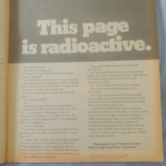 Vintage Epherma Life Magazine January 1971 Bob Hope Fashion Hot Pants WWII Plane - Picture 9 of 9